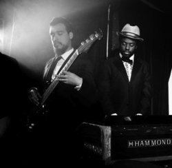 Chris E. Garcia et Adrian Younge Chris E. Garcia et Adrian Younge